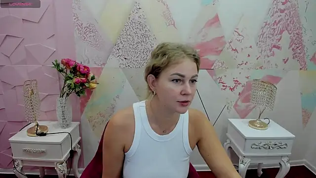 Snapshot of Lizy_frau2 chatting on 11-13-25, 10:36 Lizy frau2 online show from 11-13-25, 10:36