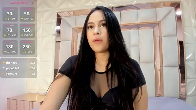 Snapshot of Estefanny_lopez19 chatting on 02-27-26, 07:14 Estefanny lopez19 online show from 02-27-26, 07:14