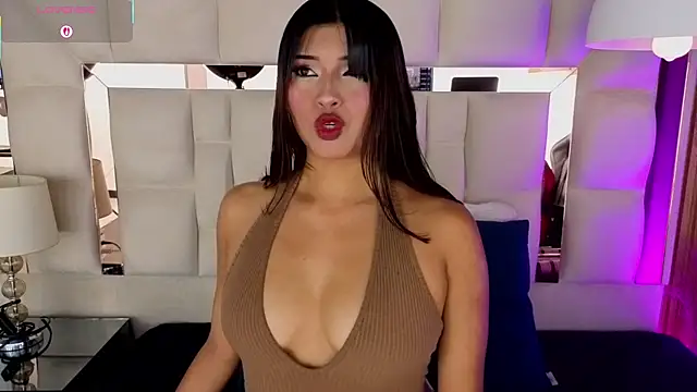 IssaJones  online show from 06-28-26, 04:18