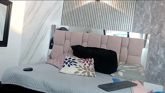 hanna  palmer1 online show from 01-17-26, 02:55