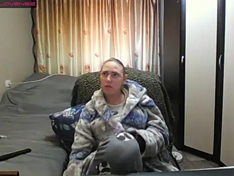JenniDeep online show from 05-09-26, 12:43