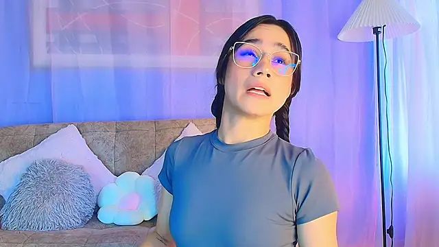 lizzy kane online show from 06-18-26, 08:13