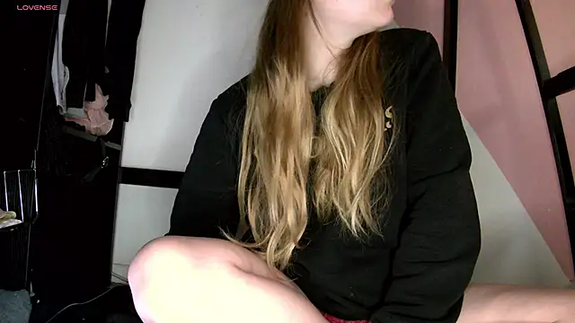 secretcouple 00 online show from 05-07-26, 08:42