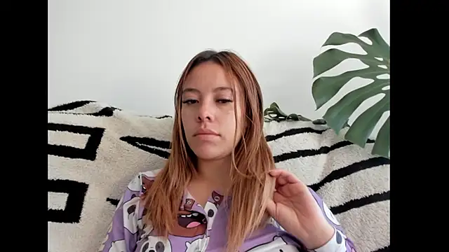 Abbiejohnson online show from 05-01-26, 12:54