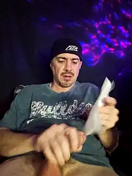 Snapshot of wilburydeznutz chatting on 11-26-25, 05:30 wilburydeznutz online show from 11-26-25, 05:30