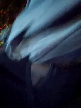 Snapshot of wilburydeznutz chatting on 12-05-25, 05:16 wilburydeznutz online show from 12-05-25, 05:16