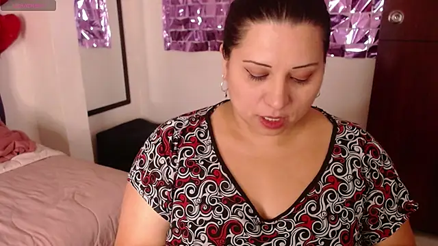 Catalinajane1 online show from 05-08-26, 07:41