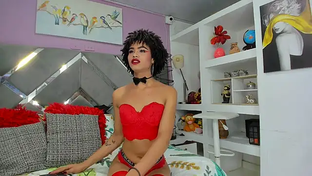 Zaira sofiaa online show from 05-05-26, 02:30