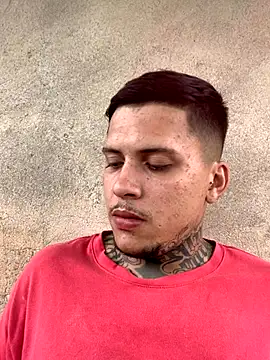 Snapshot of Ryanzl017 chatting on 11-14-25, 02:27 Ryanzl017 online show from 11-14-25, 02:27