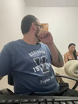 julianlondo111 online show from 03-12-26, 04:51