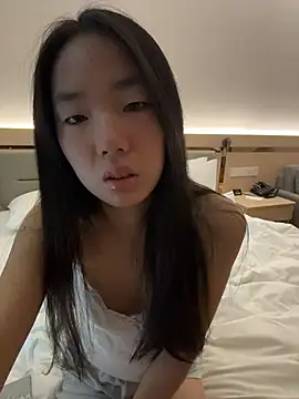 Snapshot of TinyBabe chatting on 11-20-25, 02:01 TinyBabe online show from 11-20-25, 02:01