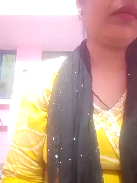 Snapshot of JYOTIKUR_35 chatting on 04-18-26, 03:43 JYOTIKUR 35 online show from 04-18-26, 03:43