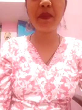 Snapshot of JYOTIKUR_35 chatting on 04-30-26, 04:30 JYOTIKUR 35 online show from 04-30-26, 04:30