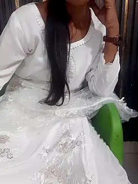 Snapshot of Piya_ji90 chatting on 11-15-25, 04:32 Piya ji90 online show from 11-15-25, 04:32