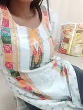 Snapshot of Asha_devi90 chatting on 04-18-26, 07:58 Asha devi90 online show from 04-18-26, 07:58