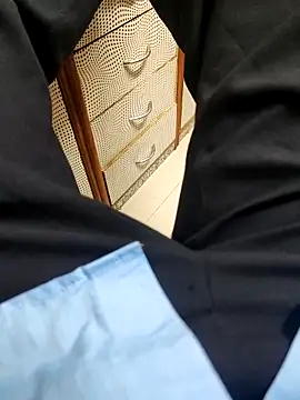 Snapshot of Paramkeerthi chatting on 12-22-25, 02:36 Paramkeerthi online show from 12-22-25, 02:36