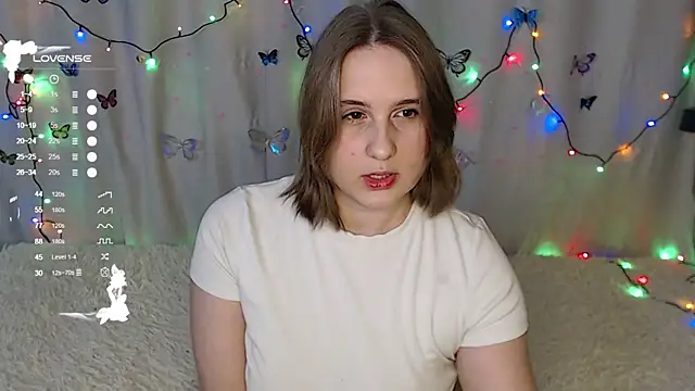 LightNea online show from 12-18-25, 04:46