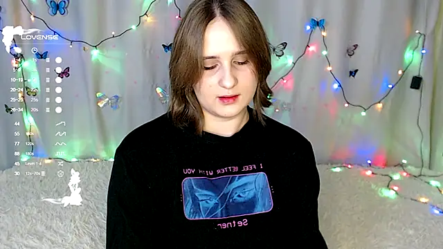 LightNea online show from 12-19-25, 05:20