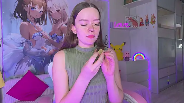 CheekySashaCharm online show from 06-08-26, 12:38