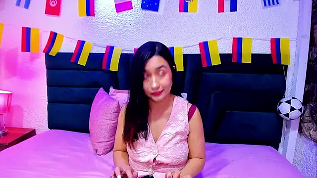 VictoriaRouge  online show from 06-24-26, 08:30