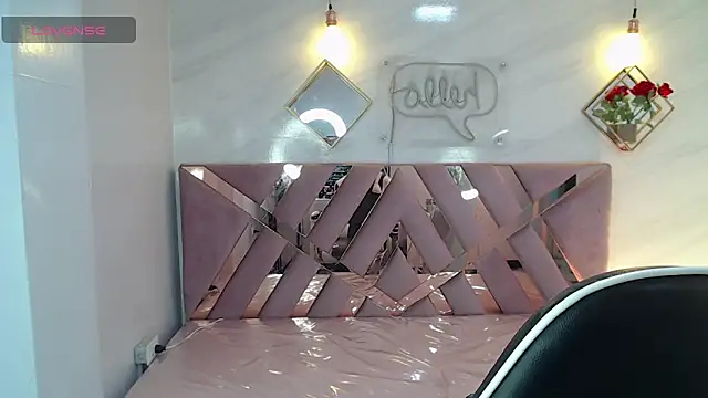 Evy Luxx v online show from 12-19-25, 03:46