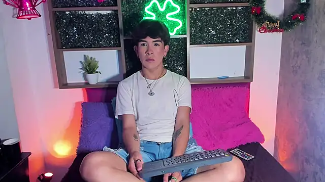 Angeldust19 online show from 11-19-25, 03:17