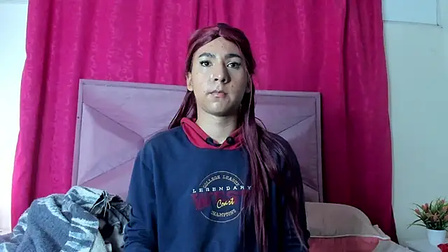 Snapshot of Hopemoretti chatting on 03-26-26, 09:37 Hopemoretti online show from 03-26-26, 09:37