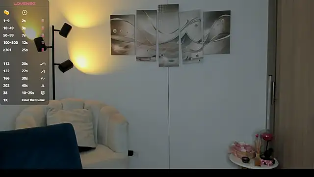 haileyflorez  online show from 03-21-26, 04:10