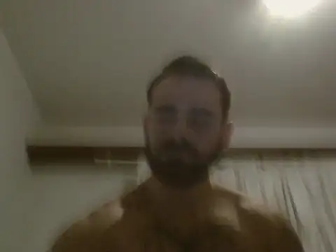 Snapshot of MauricioHot42 chatting on 11-18-25, 12:49 MauricioHot42 online show from 11-18-25, 12:49