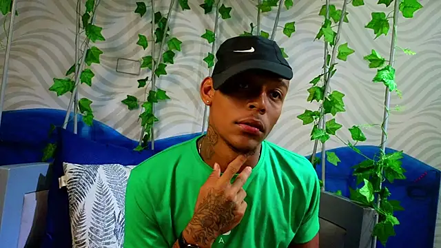 xander molina online show from 11-14-25, 04:33