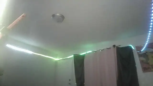 Snapshot of Mistresslucyxxx chatting on 02-07-26, 10:08 Mistresslucyxxx online show from 02-07-26, 10:08