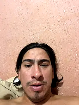 Snapshot of algila08 chatting on 11-27-25, 02:02 algila08 online show from 11-27-25, 02:02