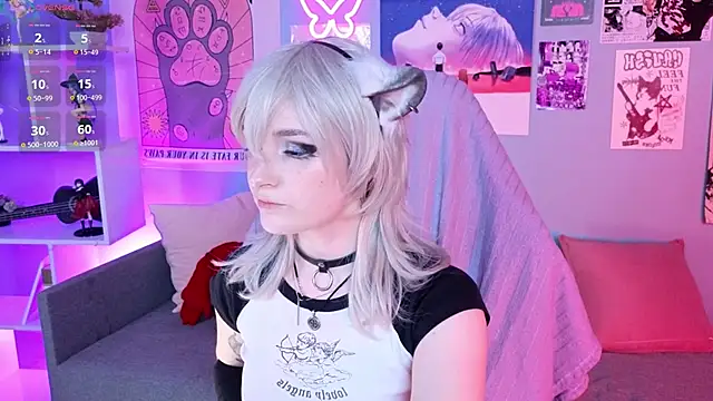 Snapshot of vronnier chatting on 04-15-26, 03:41 vronnier online show from 04-15-26, 03:41