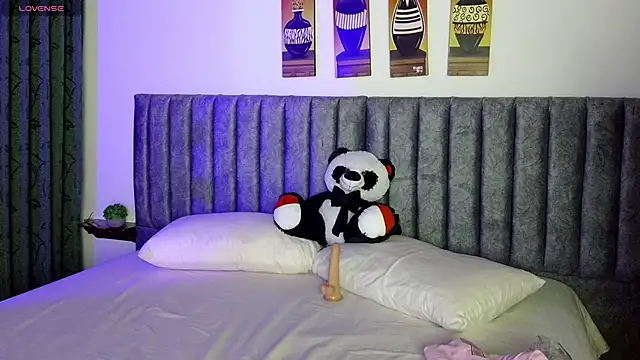 Snapshot of Eternalnight_sm chatting on 11-15-25, 05:27 Eternalnight sm online show from 11-15-25, 05:27