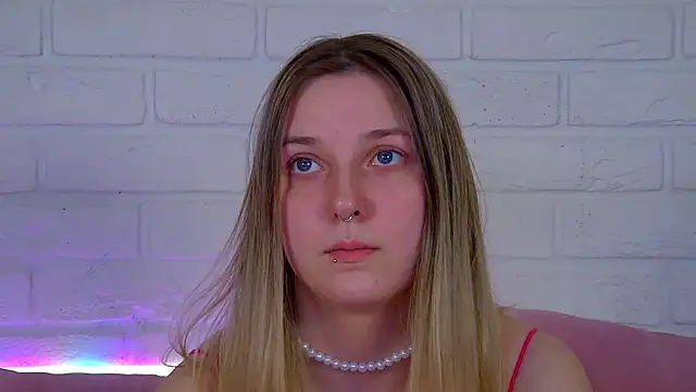 TinnaBurton online show from 04-30-26, 04:24