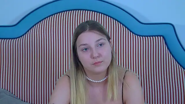 TinnaBurton online show from 08-05-26, 04:32