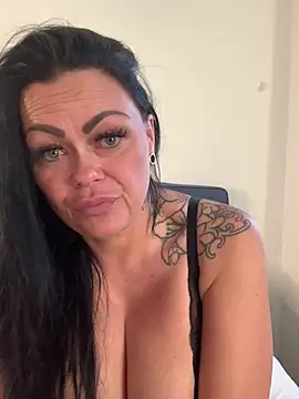 Phillipa valentina online show from 07-07-26, 06:45