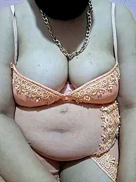 mnbvcxzqwertyuiop1235 online show from 03-20-26, 12:43