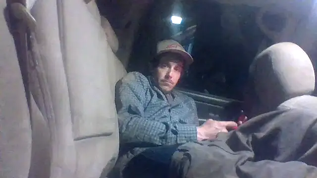 Snapshot of dickencidr chatting on 03-23-26, 03:43 dickencidr online show from 03-23-26, 03:43