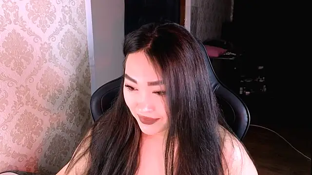 Snapshot of Emma_Uilson chatting on 05-06-26, 01:16 Emma Uilson online show from 05-06-26, 01:16