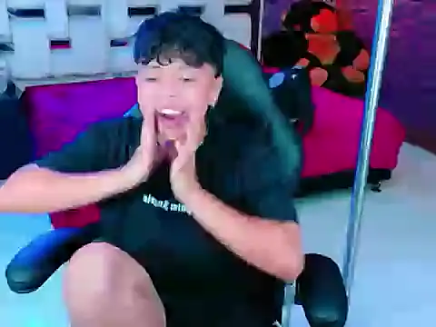 lunabustygirl online show from 02-05-26, 04:17