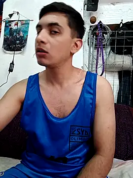 Snapshot of sweetmilker chatting on 11-16-25, 02:44 sweetmilker online show from 11-16-25, 02:44