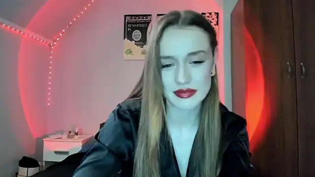 tinyglow online show from 03-04-26, 08:15