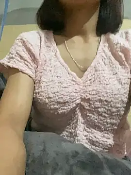 Trangbabylove online show from 05-25-26, 01:44