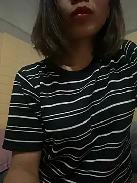 Snapshot of Trangbabylove chatting on 07-01-26, 02:02 Trangbabylove online show from 07-01-26, 02:02