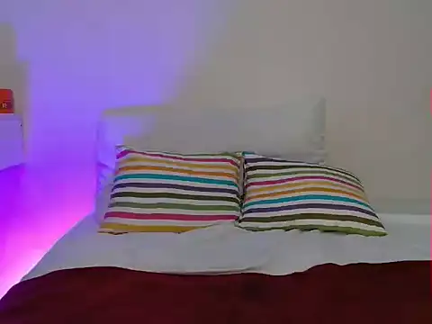 pinkbrisa online show from 02-05-26, 03:33