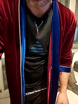 Snapshot of platone09 chatting on 01-14-26, 08:25 platone09 online show from 01-14-26, 08:25