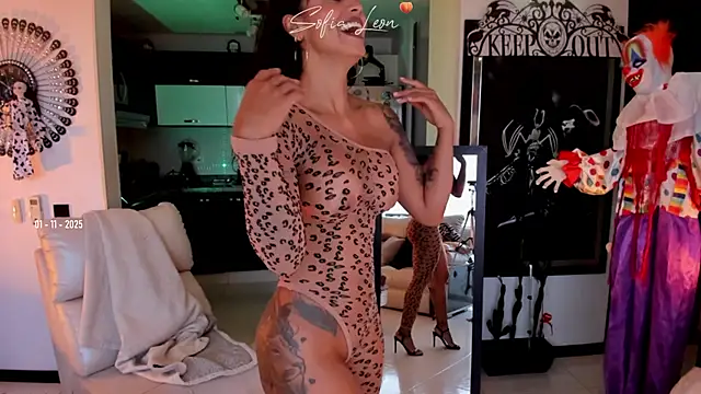 Snapshot of sofiasexhot chatting on 11-01-25, 12:51 sofiasexhot online show from 11-01-25, 12:51