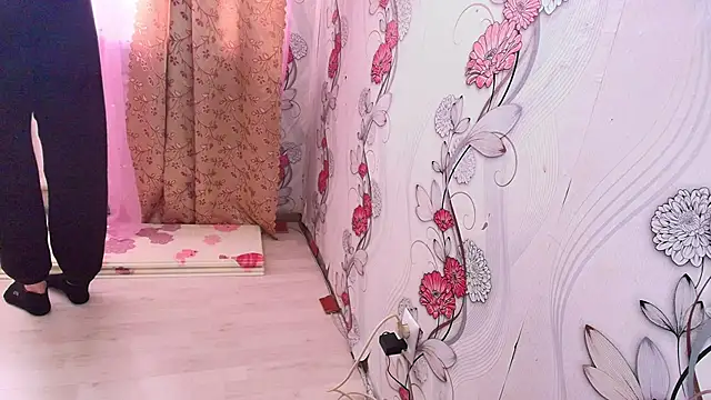 KristinaScott online show from 11-24-25, 09:20