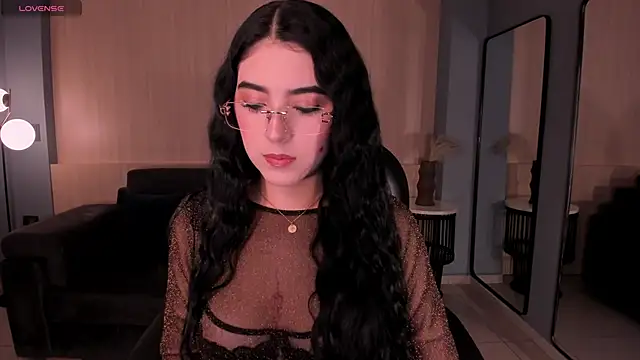 HaileyRoss  online show from 06-19-26, 02:38